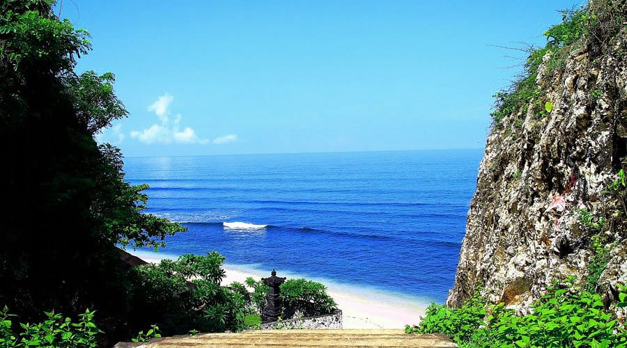 Five Hidden Jewel Beaches in Bali, a travel blog tour for travelers who want silence