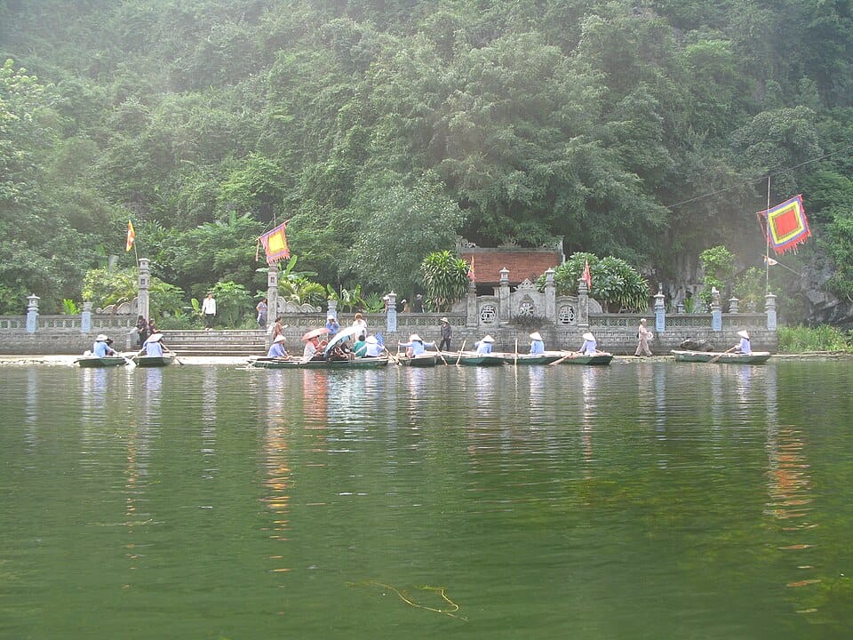 Walking Through Hoa Lu – Imperial History and Limestone Landscapes in One Day